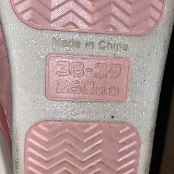 CUTE BUNNY SNEAKER SLIPPERS - Picture 3 of 3